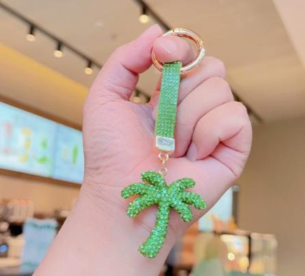 Cross‑border Bling Rhinestone Palm Tree Keychain, Multi‑color Rhinestone Coconut Tree Bag Charm, Creative Gift, Foreign Trade Source Wholesale