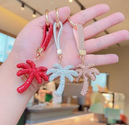 Cross‑border Bling Rhinestone Palm Tree Keychain, Multi‑color Rhinestone Coconut Tree Bag Charm, Creative Gift, Foreign Trade Source Wholesale