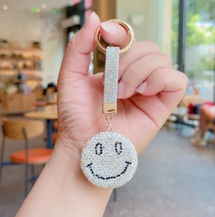 Full Rhinestone Smiley Face Keychain, Colorful Rhinestone‑encrusted Emoji Charm, Fashion Cute Bag Pendant for Girls, Mixed Wholesale In‑stock