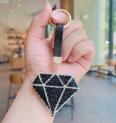 Cross‑border Creative Keychain, Diamond‑Shaped Pendant, Rhinestone Accessory for Car & Bag, Rhinestone‑encrusted Design, Car Gift Wholesale